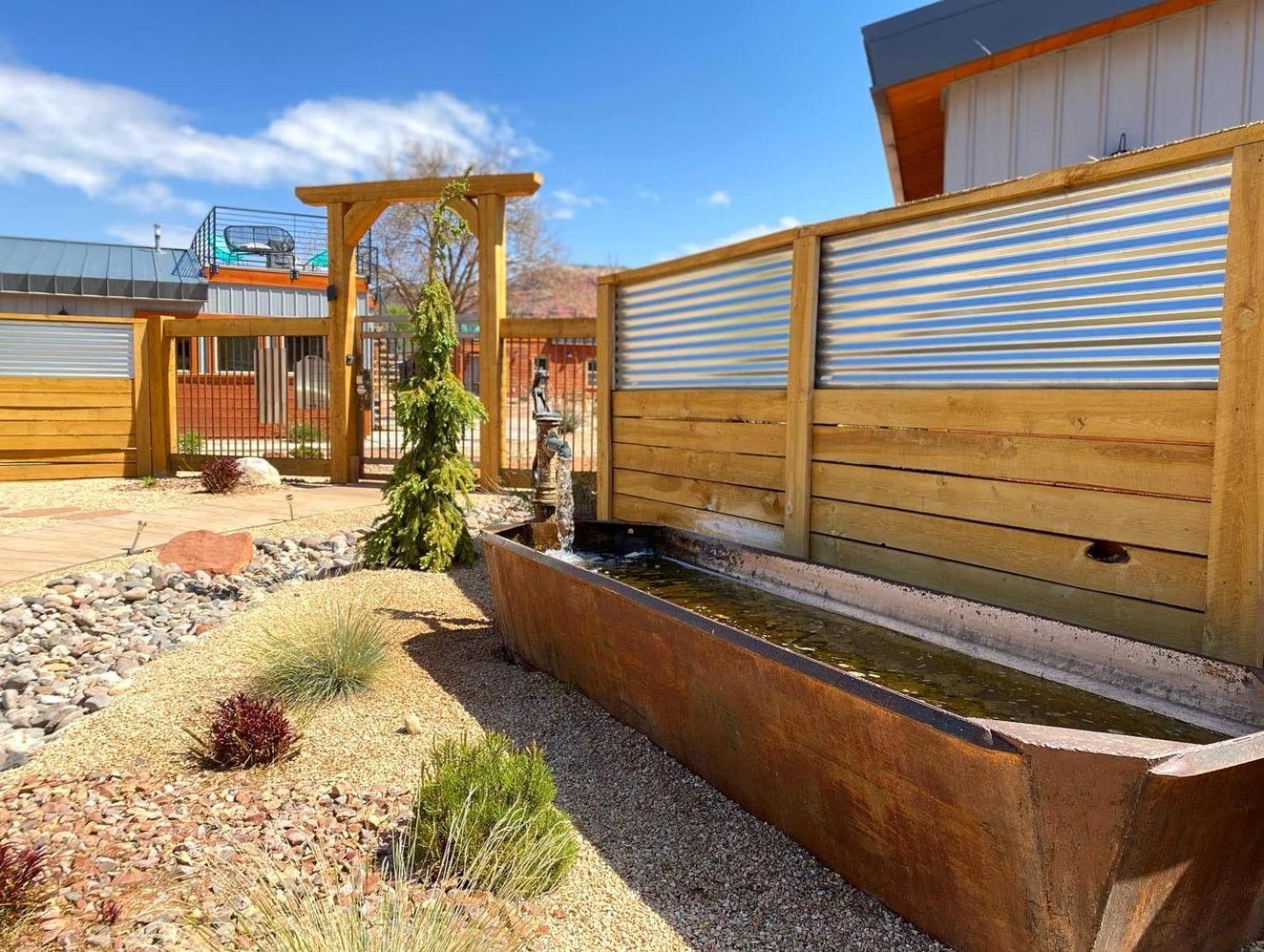 קנב Timber & Tin G 2Bed 2Bath W Pool & Rooftop Deck מראה חיצוני תמונה